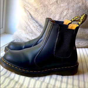 Dr. Marten's 2976 Chelsea Boot